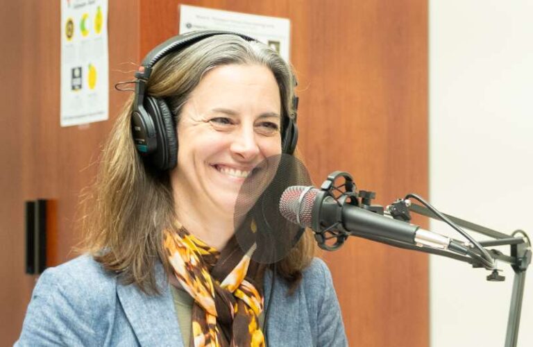 Headshot of Briana Lewis